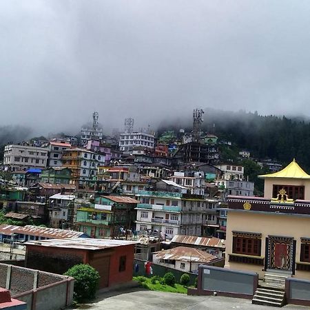 Tibet Homestay Rishop Luaran gambar
