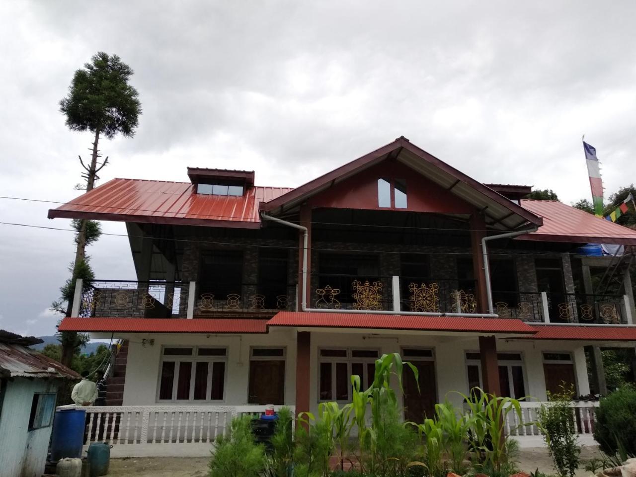 Tibet Homestay Rishop Luaran gambar