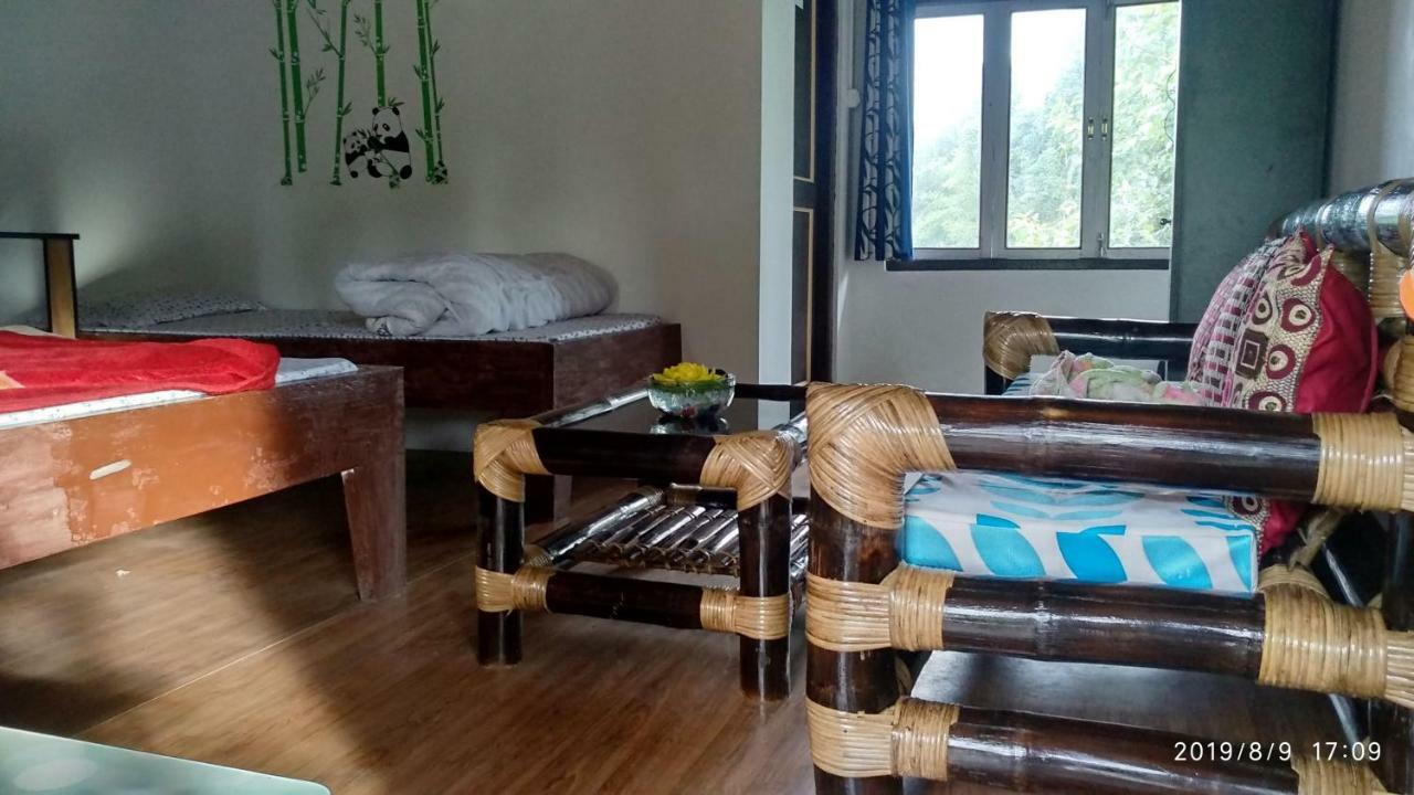 Tibet Homestay Rishop Luaran gambar