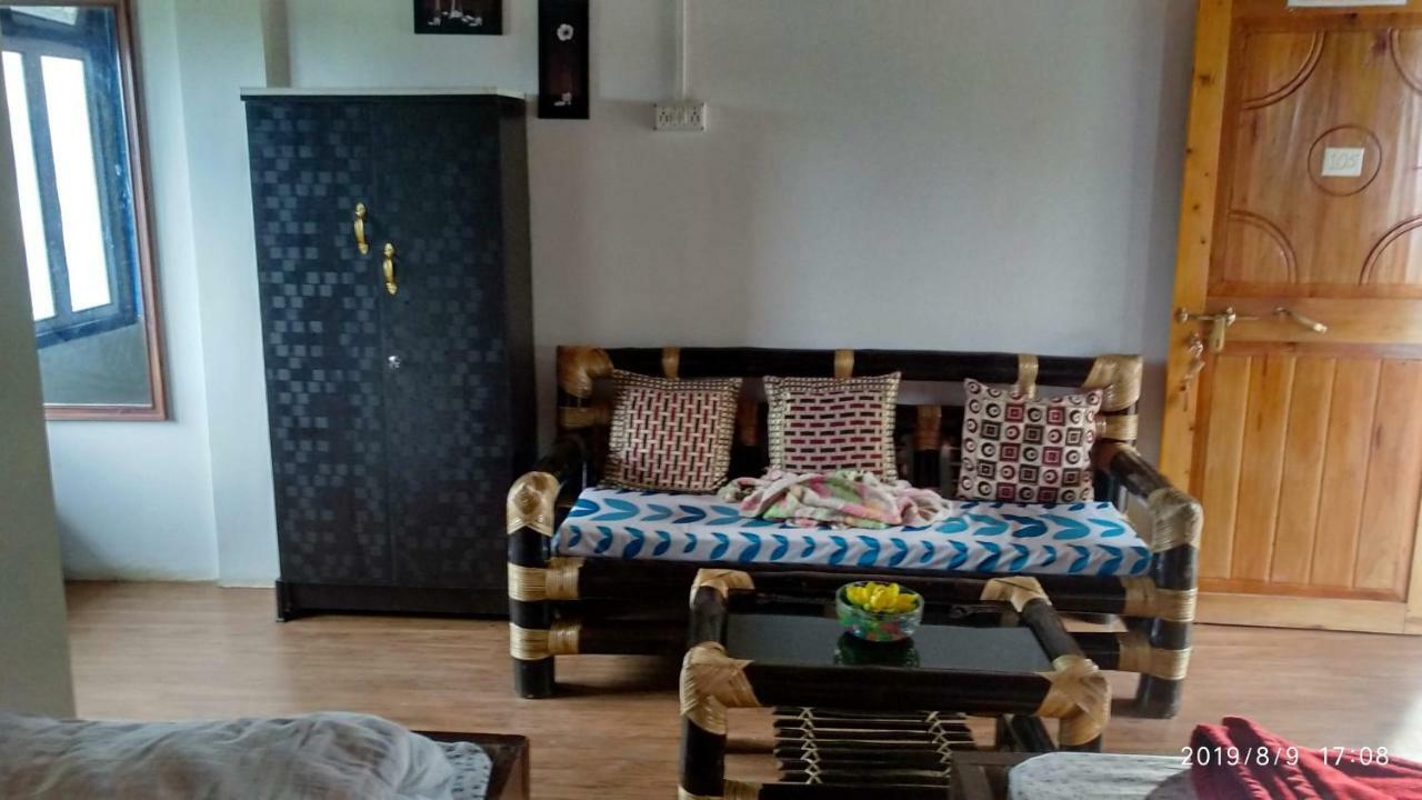 Tibet Homestay Rishop Luaran gambar