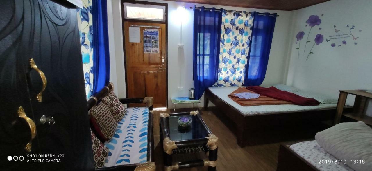 Tibet Homestay Rishop Luaran gambar